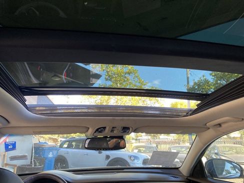 Used 2017 Kia Cadenza Limited FWD image 29