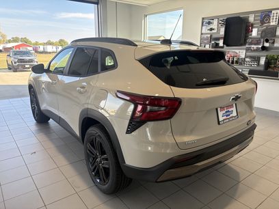New 2026 Chevrolet Trax ACTIV w/ Sunroof Package