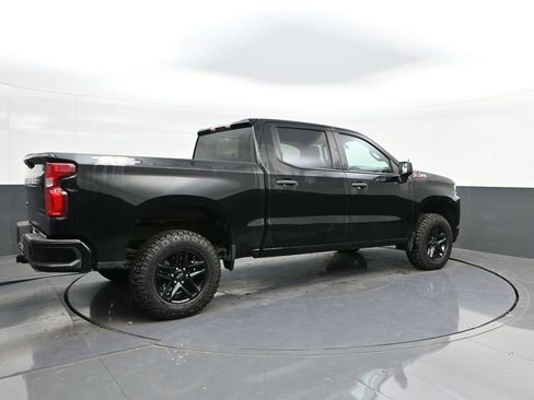 Used 2021 Chevrolet Silverado 1500 Custom Trail Boss w/ LPO, Dark Essentials Package image 15