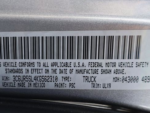 Used 2019 RAM 2500 Limited AWD/4WD image 25