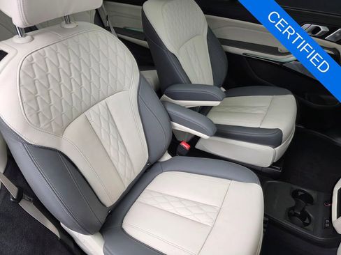 Used 2024 BMW X7 xDrive40i w/ M Sport Package AWD/4WD image 29