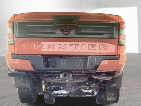 Used 2025 Nissan Frontier PRO-4X AWD/4WD image 13