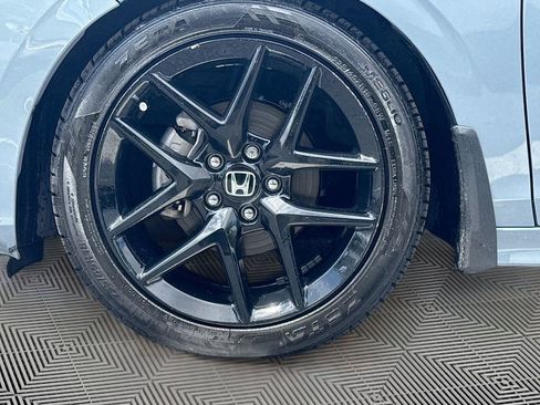 Used 2023 Honda Civic Sport image 29