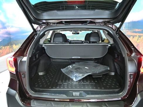 Used 2025 Subaru Outback Limited w/ Popular Package #2 image 44