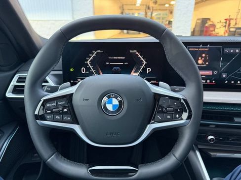Used 2025 BMW 330i xDrive Sedan AWD/4WD image 22