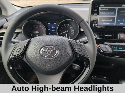 Used 2021 Toyota C-HR Limited FWD image 10