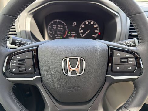 Used 2026 Honda Odyssey EX-L image 31