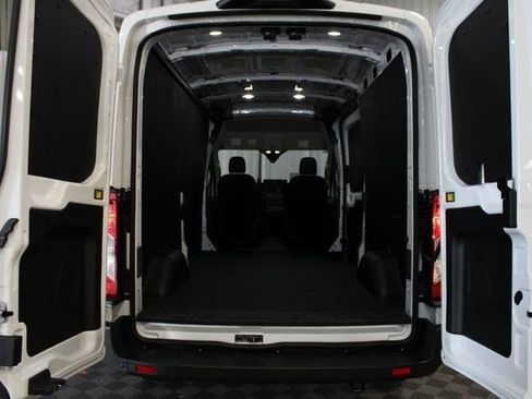New 2026 Ford Transit 250 148 Medium Roof w/ Load Area Protection Package image 31
