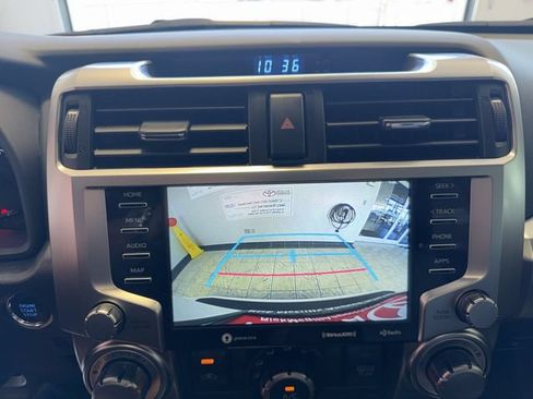 Used 2024 Toyota 4Runner SR5 Premium w/ Moonroof Package AWD/4WD image 17