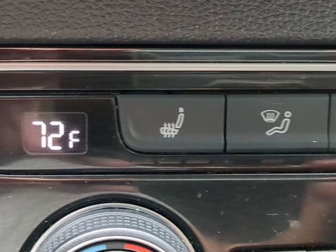 Used 2019 Volkswagen Atlas SEL image 25