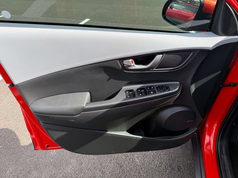 Used 2019 Hyundai Kona Ultimate FWD image 11
