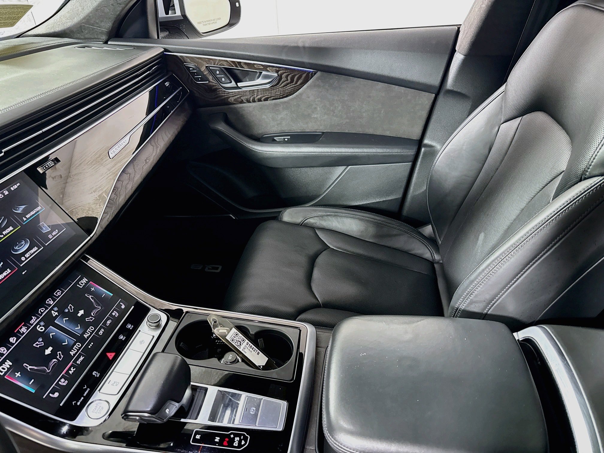Used 2019 Audi Q8 Prestige AWD/4WD image 26