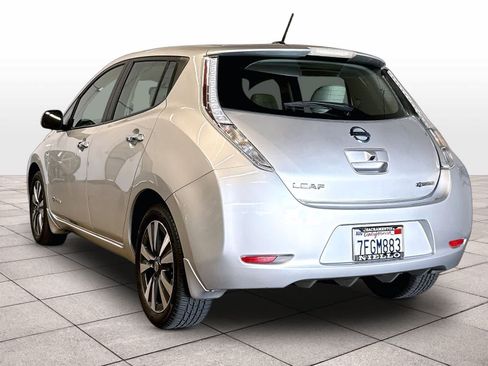 Used 2015 Nissan Leaf SV w/ LED & Quick Charge Package FWD image 13
