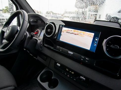 New 2026 Mercedes-Benz Sprinter 2500 image 15