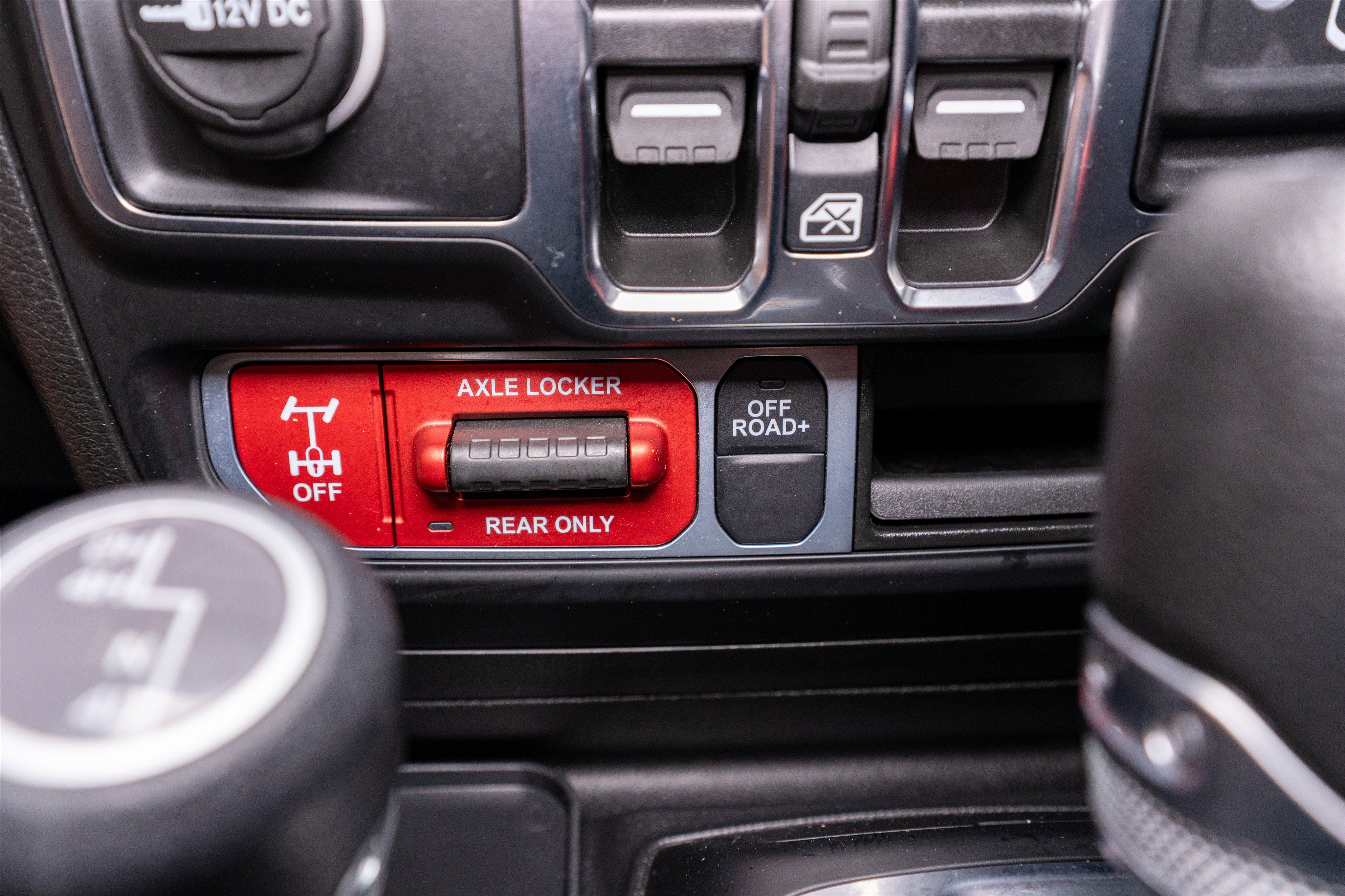 Used 2023 Jeep Gladiator Mojave w/ Cold Weather Group AWD/4WD image 24
