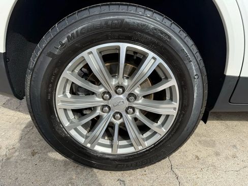 Used 2018 Cadillac XT5 Luxury w/ Driver Awareness Package image 27