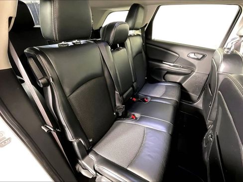 Used 2018 Dodge Journey Crossroad FWD image 37