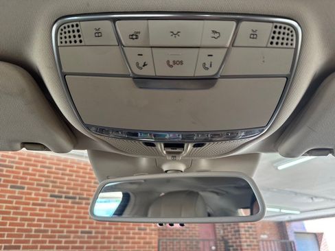 Used 2017 Mercedes-Benz S 550 4MATIC Sedan image 28