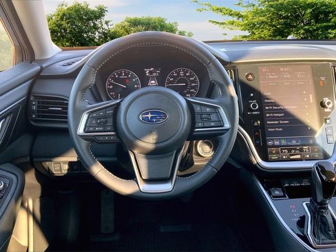 Certified 2025 Subaru Outback Premium image 8