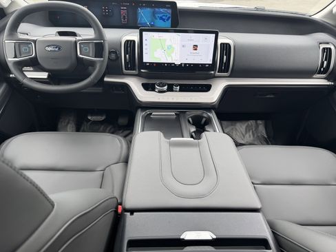 New 2026 Ford Expedition Max Active image 9