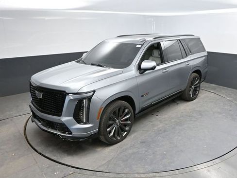 Used 2025 Cadillac Escalade V image 50