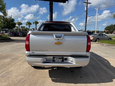 Used 2013 Chevrolet Avalanche LT w/ All-Star Edition RWD image 4