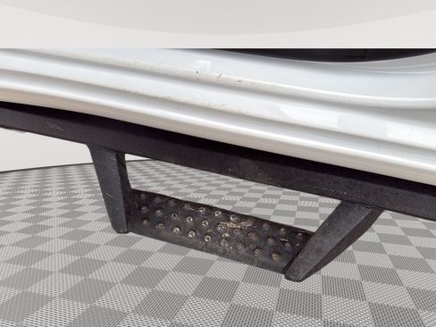 Used 2024 GMC Sierra 1500 Elevation image 19