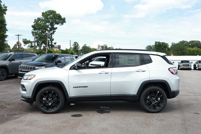New 2026 Jeep Compass Latitude AWD/4WD image 9