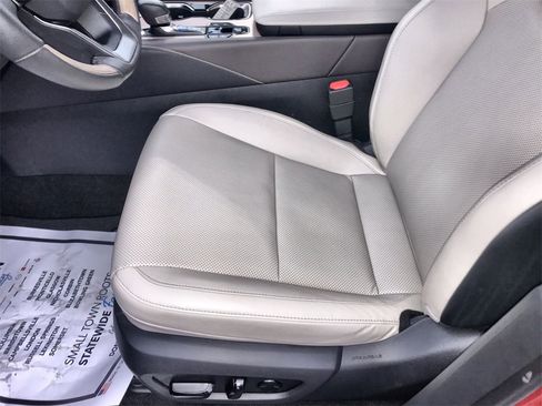 Used 2024 Lexus RX 350 Premium image 12