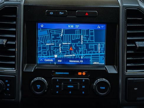 Used 2021 Ford F250 XLT w/ XLT Premium Package image 30