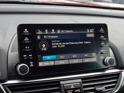 Used 2018 Honda Accord Sport image 16