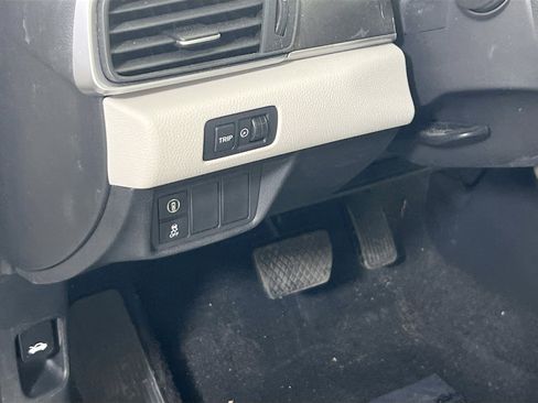 Used 2019 Honda Accord LX image 10