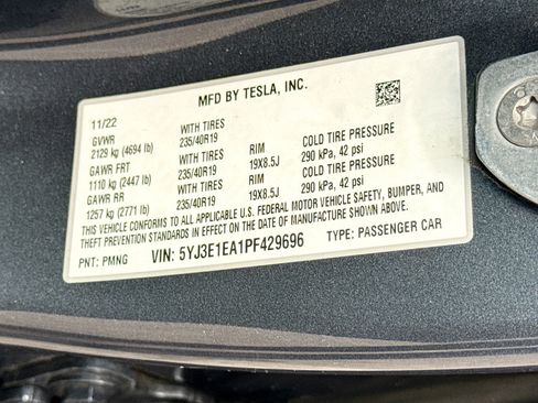 Used 2023 Tesla Model 3 Standard Range image 40