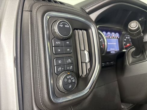 Used 2021 Chevrolet Silverado 2500 LTZ w/ LTZ Premium Package AWD/4WD image 9