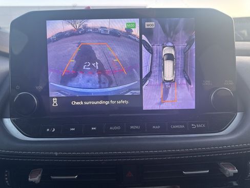 Certified 2023 Nissan Rogue SL w/ SL Premium Package image 6