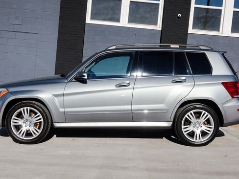 Used 2015 Mercedes-Benz GLK 350 4MATIC w/ Premium 1 Package image 5