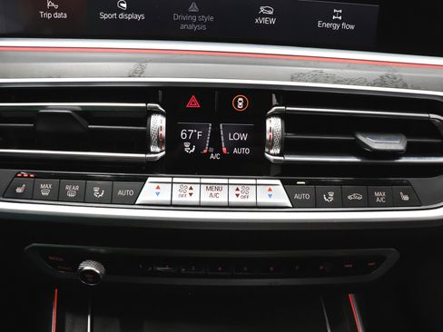 Used 2022 BMW X7 xDrive40i w/ Premium Package image 43