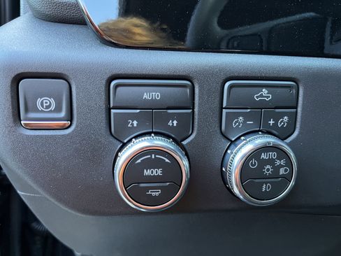 New 2026 GMC Sierra 1500 Elevation image 15