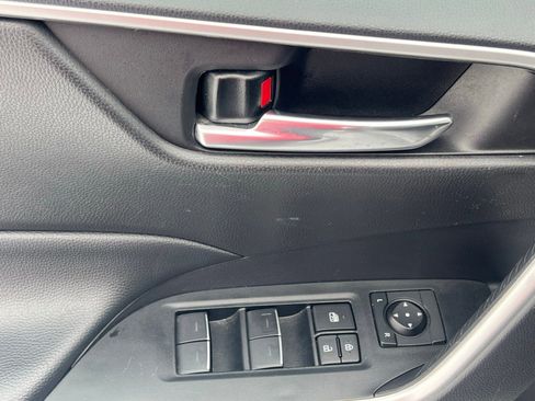 Used 2024 Toyota RAV4 XLE image 23
