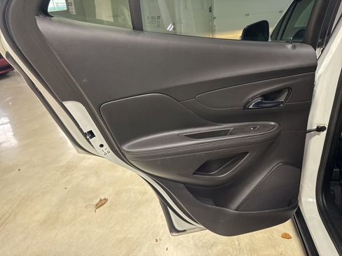 Used 2018 Buick Encore Preferred image 32