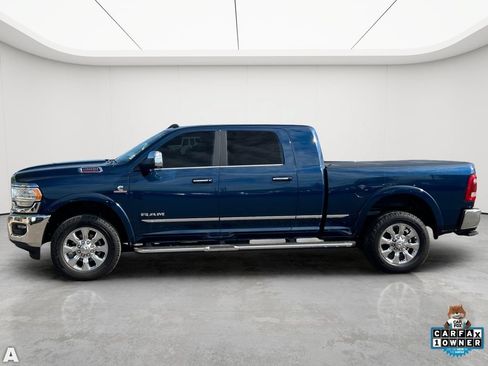 Used 2022 RAM 2500 Limited AWD/4WD image 3