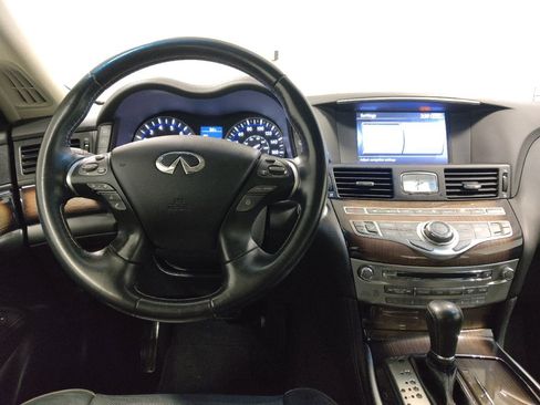 Used 2016 INFINITI Q70 L 3.7 w/ Deluxe Touring Package image 22