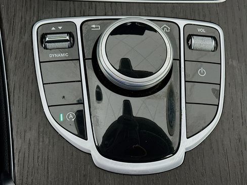 Used 2020 Mercedes-Benz C 300 Sedan image 25