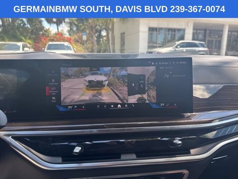 Used 2025 BMW X7 M60i AWD/4WD image 42