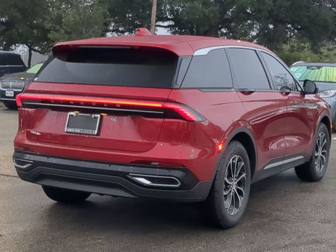 New 2026 Lincoln Nautilus Premier image 3