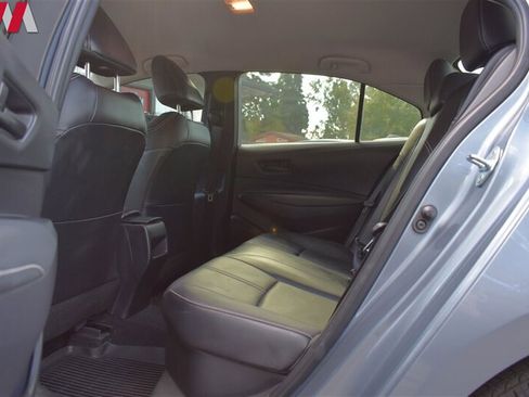 Used 2022 Toyota Corolla LE w/ Premium Interior Package FWD image 24