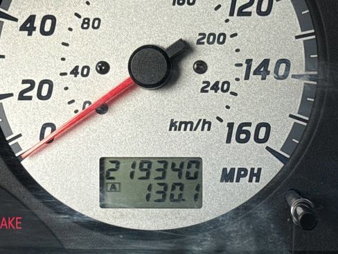 Used 2001 Nissan Maxima SE w/ (W08) Meridian Edition Pkg image 31