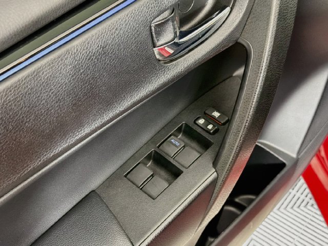 Used 2018 Toyota Corolla XSE w/ Carpet Mat Package (TMS) FWD image 25