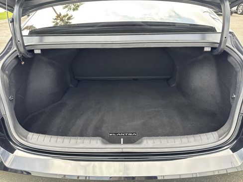 Used 2022 Hyundai Elantra SEL w/ Cargo Package image 26