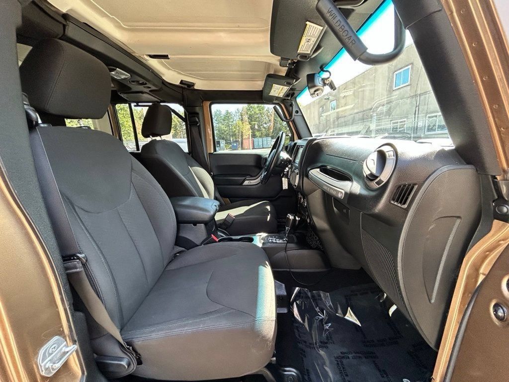 Used 2015 Jeep Wrangler Unlimited Sport w/ Quick Order Package 24S AWD/4WD image 13
